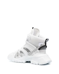 Мужские белые кроссовки от McQ Swallow