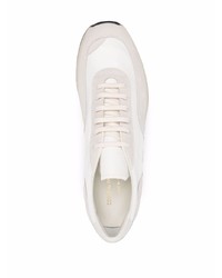 Мужские белые кроссовки от Common Projects