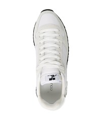 Мужские белые кроссовки от Courrèges