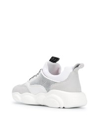 Мужские белые кроссовки от Moschino