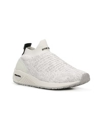 Женские белые кроссовки от Diesel