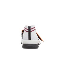 Женские белые кроссовки от Fendi