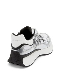 Мужские белые кроссовки от Alexander McQueen