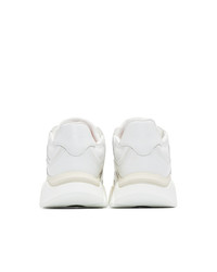 Мужские белые кроссовки от Versace