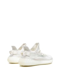 Мужские белые кроссовки от adidas YEEZY