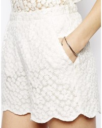 Женские белые кружевные шорты от Little White Lies