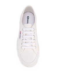 Женские белые низкие кеды из плотной ткани от Superga