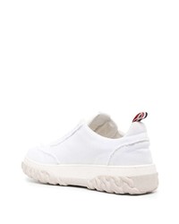 Мужские белые низкие кеды из плотной ткани от Thom Browne