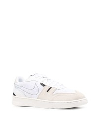 Мужские белые низкие кеды из плотной ткани от Nike