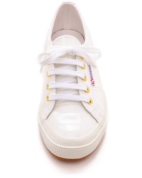 Женские белые низкие кеды от Superga