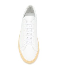 Мужские белые низкие кеды от Common Projects