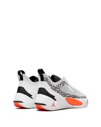 Мужские белые низкие кеды от Jordan