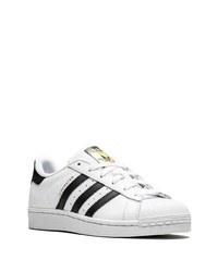 Мужские белые низкие кеды от adidas