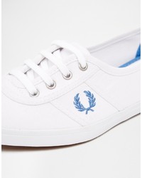 Женские белые плимсоллы от Fred Perry