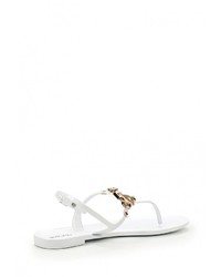 Белые сандалии на плоской подошве от Mon Ami