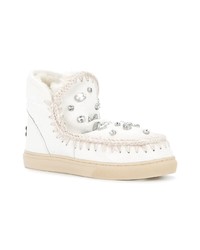 Белые угги от Mou