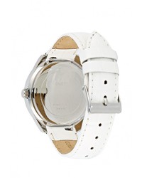 Женские белые часы от GUESS