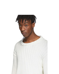 Мужской белый вязаный свитер от Maison Margiela