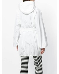 Женский белый дождевик от Moncler