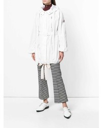 Женский белый дождевик от Moncler