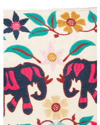 Белый клатч с вышивкой от Figue