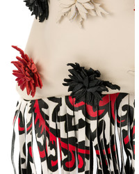 Белый клатч с вышивкой от RED Valentino