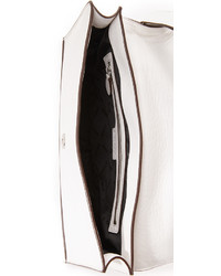 Белый клатч от DKNY