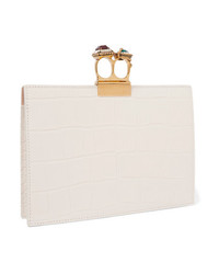 Белый кожаный клатч с украшением от Alexander McQueen
