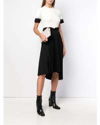 Белый кожаный клатч от Alexander McQueen