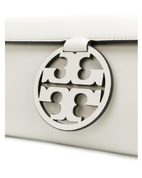 Белый кожаный клатч от Tory Burch
