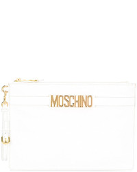 Белый кожаный клатч от Moschino