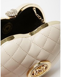 Белый кожаный стеганый клатч от Love Moschino