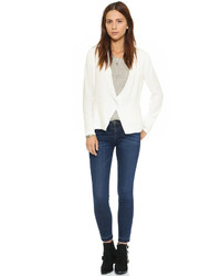 Женский белый пиджак от Flynn Skye