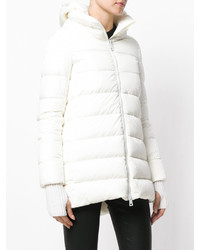 Женский белый пуховик от Herno