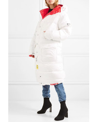 Женский белый пуховик от Brumal