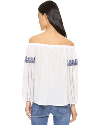 Белый топ с открытыми плечами от Madewell