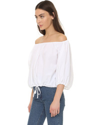 Белый топ с открытыми плечами от MARQUES ALMEIDA