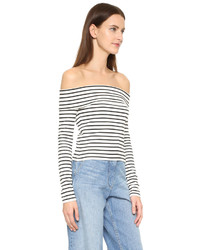 Белый топ с открытыми плечами от Derek Lam 10 Crosby