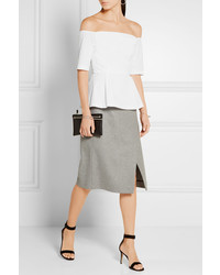 Белый топ с открытыми плечами от Lela Rose