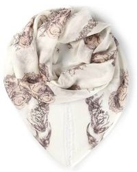 Женский белый шарф с принтом от Alexander McQueen