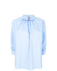 Голубая блузка с длинным рукавом с украшением