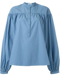 Голубая блузка с рюшами от Tomas Maier