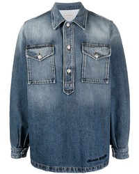 Мужская голубая джинсовая рубашка с вышивкой от Alexander McQueen