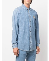 Мужская голубая джинсовая рубашка с вышивкой от Moschino