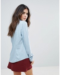 Женская голубая классическая рубашка с вышивкой
