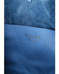 Голубая кожаная большая сумка от Patrizia Pepe