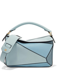 Женская голубая кожаная сумка от Loewe