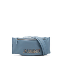 Мужская голубая поясная сумка от Jacquemus