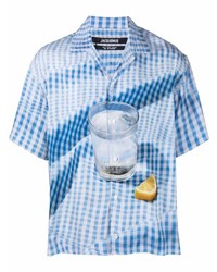 Мужская голубая рубашка с коротким рукавом в мелкую клетку от Jacquemus