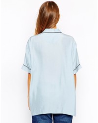 Женская голубая рубашка с коротким рукавом